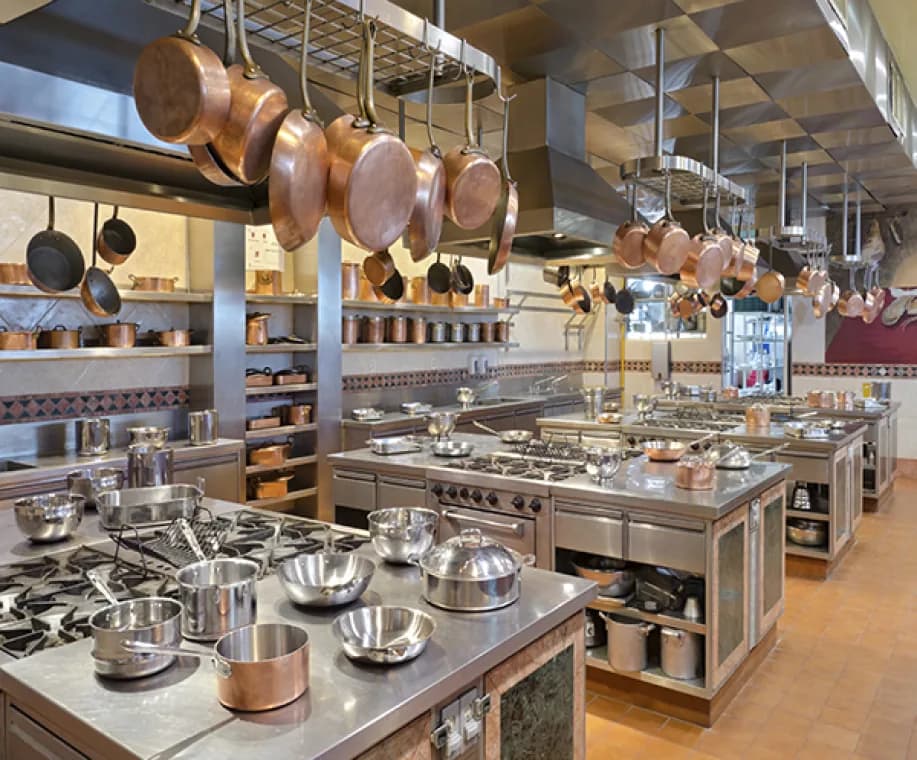 Top 10 Commercial Kitchen Equipment Manufacturers Trusted by Hotels & Restaurants in 2026